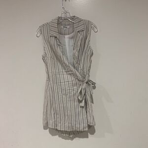 BB Dakota Alpha Striped Romper new without Tag